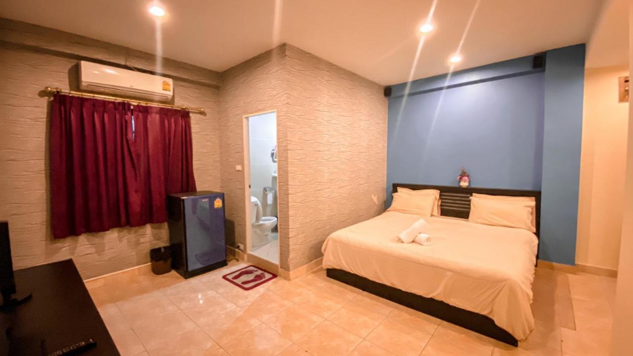 Hotel Retox Game On Pattaya Exterior foto